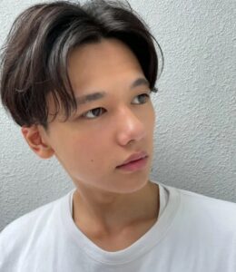 【メンズ】センター分けが似合わない人の特徴5つ｜似合うようにする方法5つ